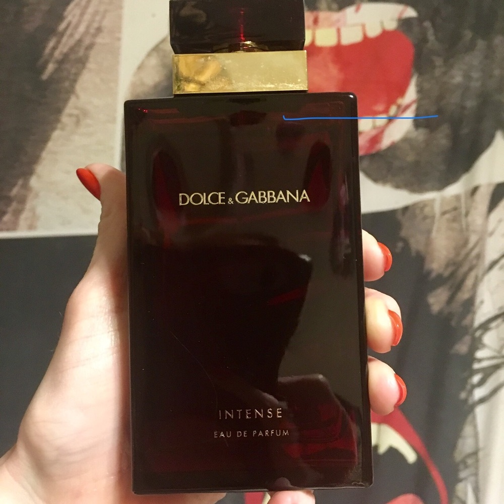 Dolce & Gabbana Intense perfume